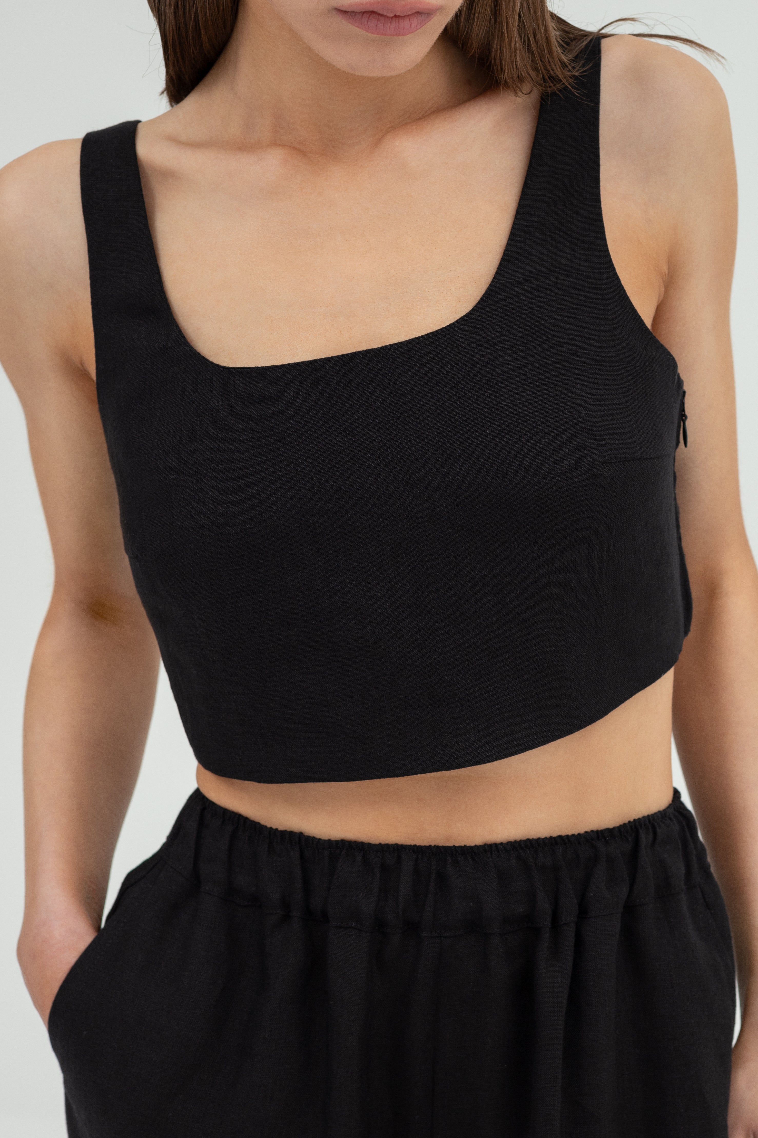 SUNMOR black linen crop top for women