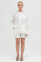 SUNMOR white linen oversized shirt and white linen relaxed shorts for women