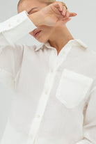 SUNMOR white linen oversized shirt and white linen relaxed shorts for women